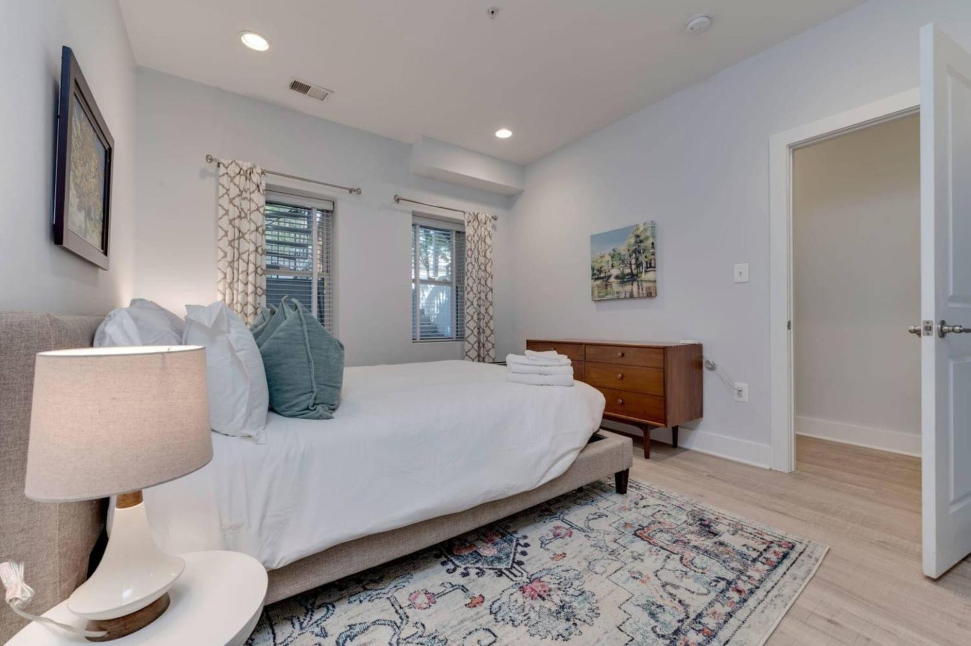 Luxe 2Bd2Ba Townhouse In Hip Area - Near Metro Leilighet Washington Eksteriør bilde